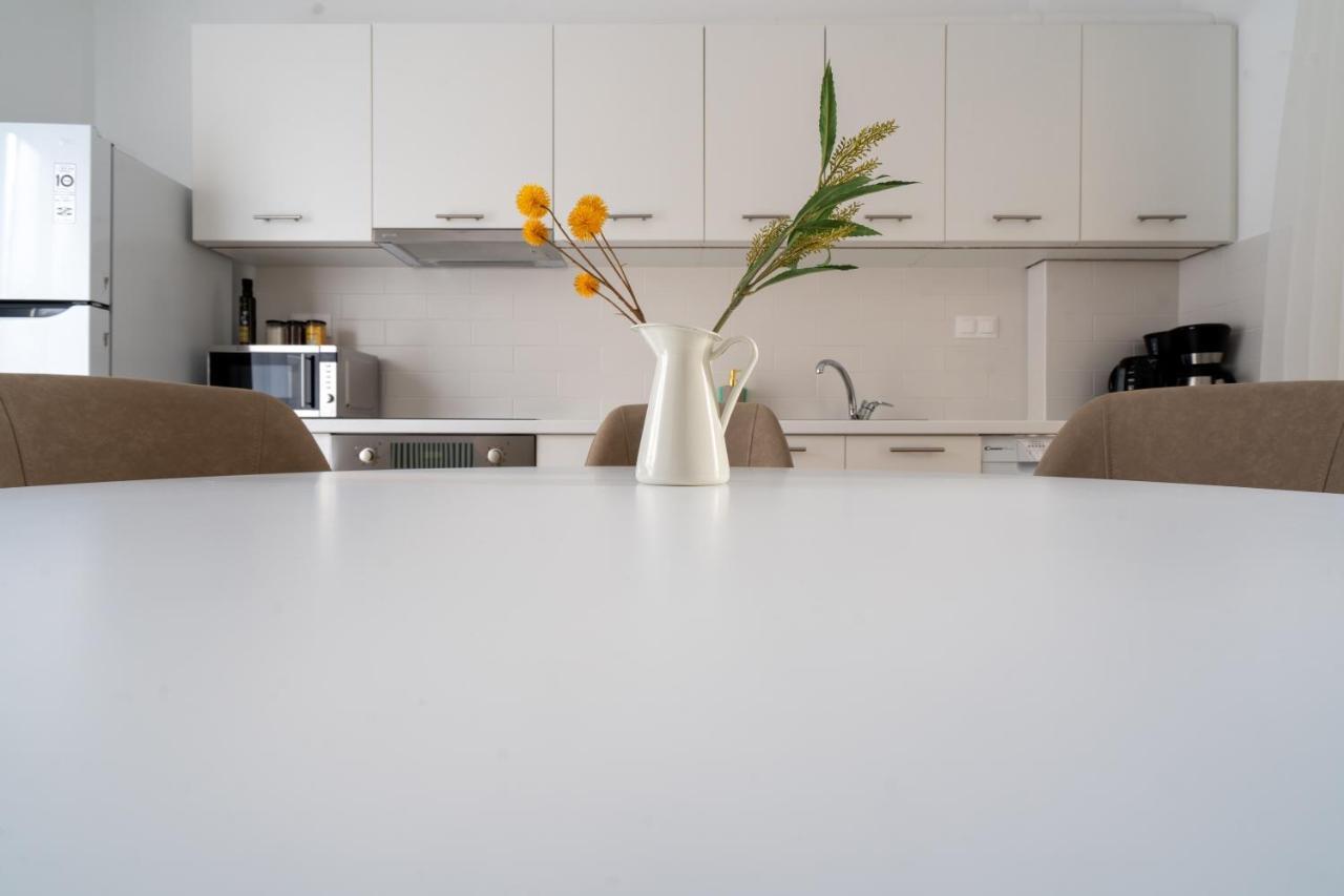 Appartamento Athens Hideout Apt, Big Rooftop With City View Esterno foto