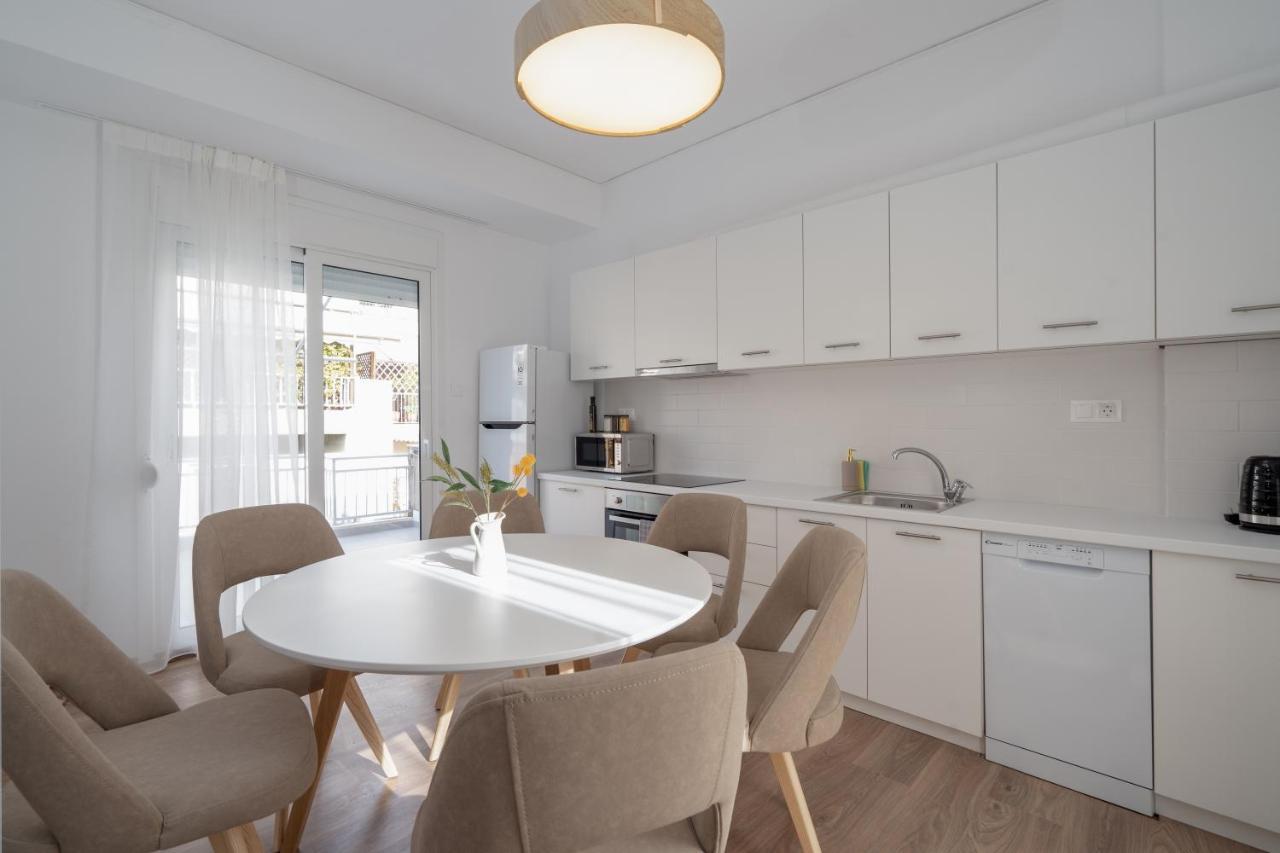 Appartamento Athens Hideout Apt, Big Rooftop With City View Esterno foto
