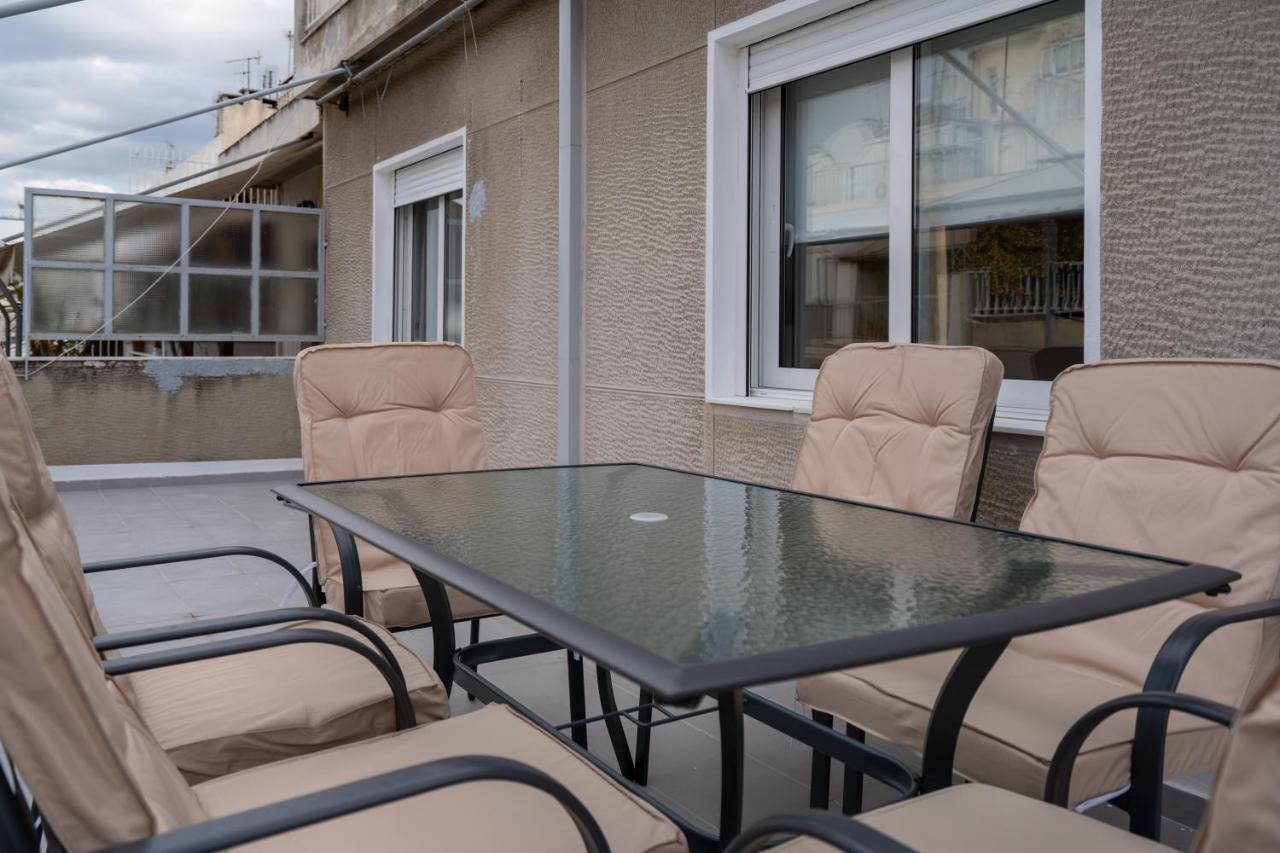 Appartamento Athens Hideout Apt, Big Rooftop With City View Esterno foto