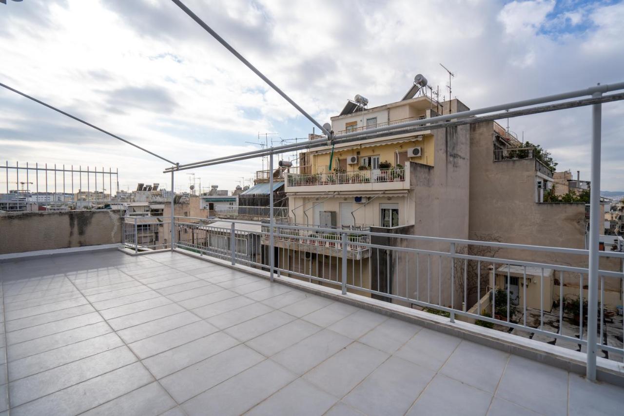 Appartamento Athens Hideout Apt, Big Rooftop With City View Esterno foto