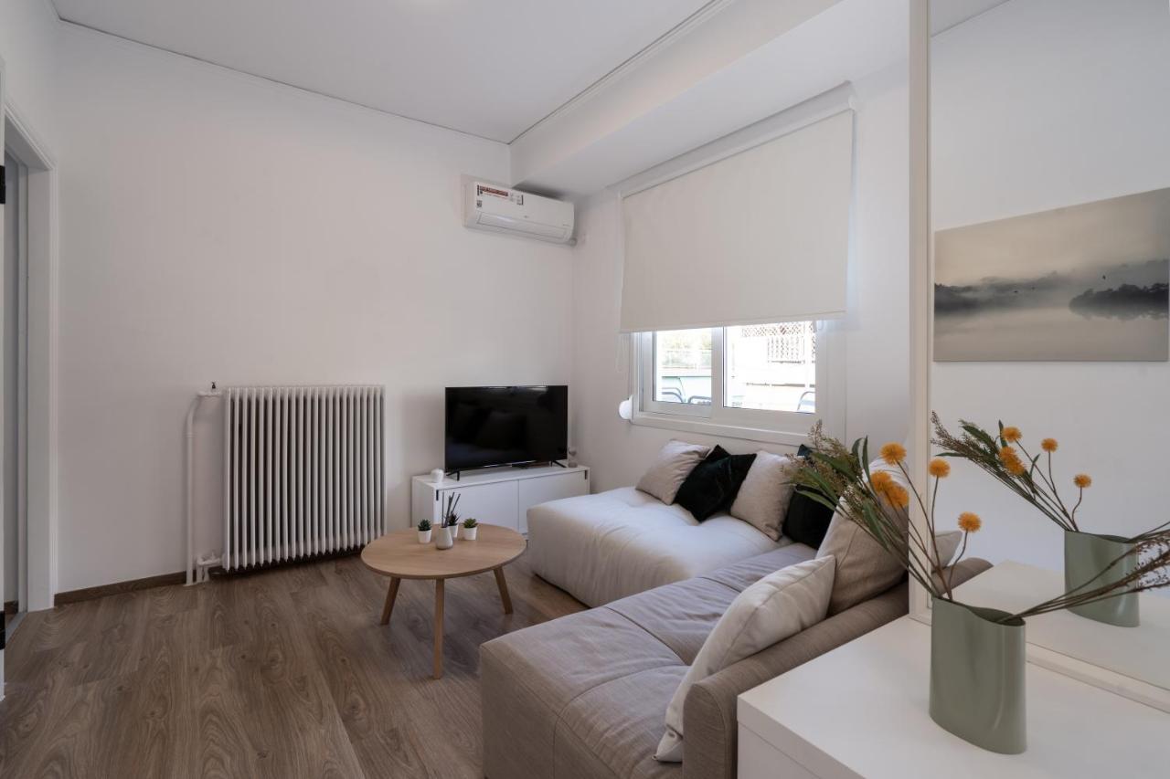 Appartamento Athens Hideout Apt, Big Rooftop With City View Esterno foto
